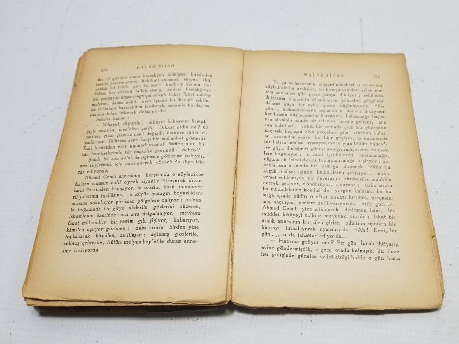 1938 BASIMI MAİ VE SİYAH İSİMLİ HALİD ZİYA UŞAKLIGİL'İN ROMANI