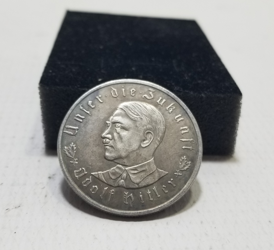 ADOLF HİTLER GÖRSELLİ GÜMÜŞ HATIRA MADALYON