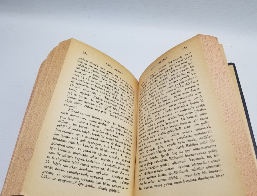 HALİD ZİYA UŞAKLIGİL'İN YAZDIĞI AŞK-I MEMNU İSİMLİ 1939 BASIMI ROMAN