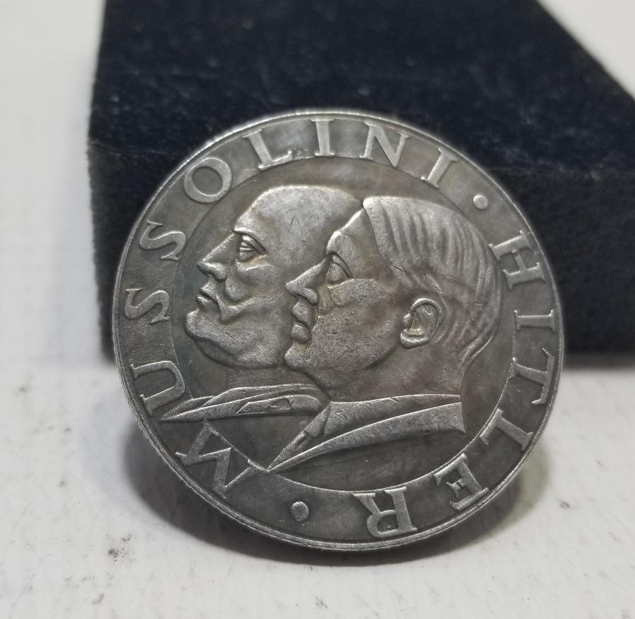 MUSOLİNİ VE HİTLER GÖRSELLİ HATIRA GÜMÜŞ MADALYON