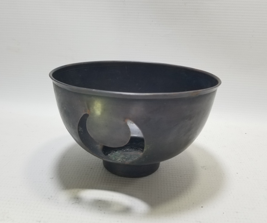 ÜZERİ HİLAL FORMLU METAL MUMLUK