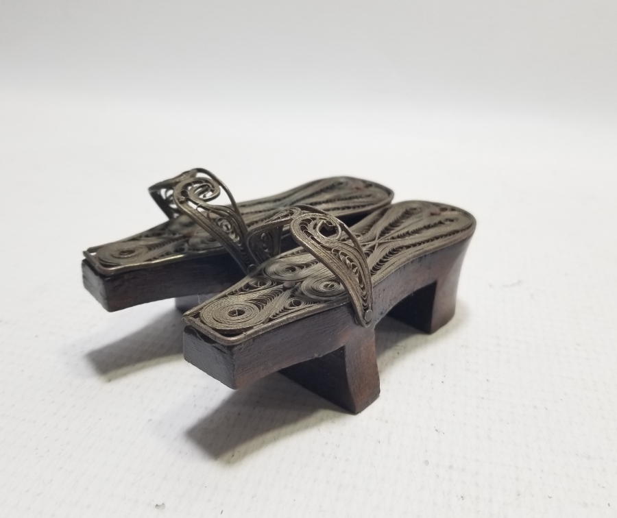 TELKARİ İŞÇİLİKLİ GÜMÜŞ KAPLAMA DOĞDULUK HEDİYESİ NALIN - TAKUNYA