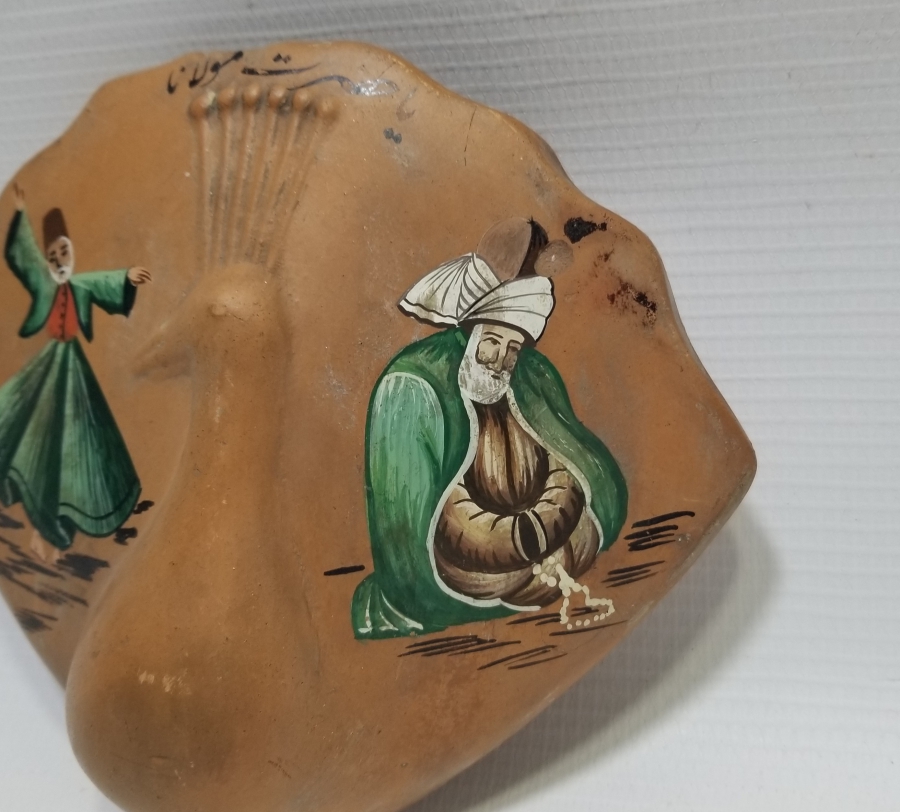 ÜZERİNDE YA HZ MEVLANA YAZILI EL BOYAMA TOPRAK SAKSI