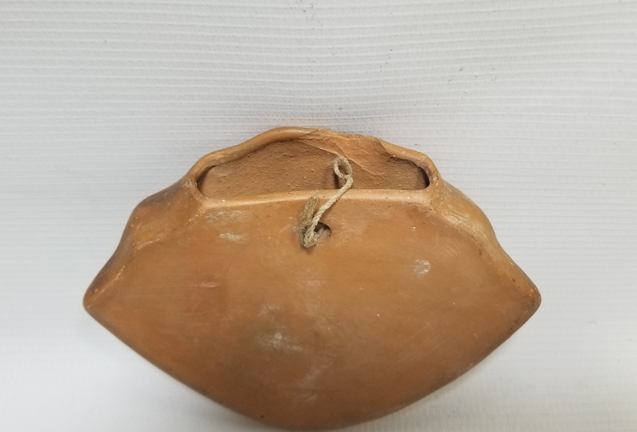 ÜZERİNDE YA HZ MEVLANA YAZILI EL BOYAMA TOPRAK SAKSI