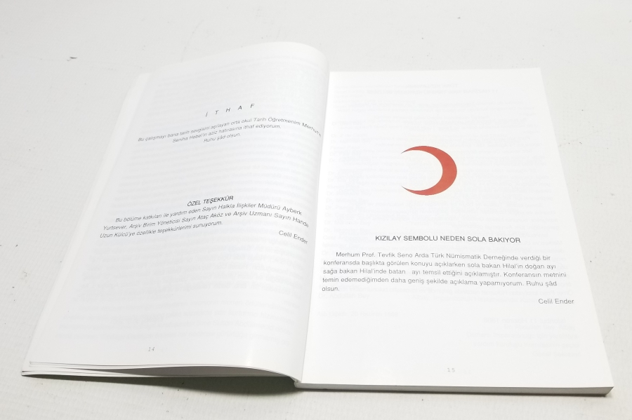 KIZILAY MADALYA VE NİŞANLARI İSİMLİ PRESTİJ KİTAP