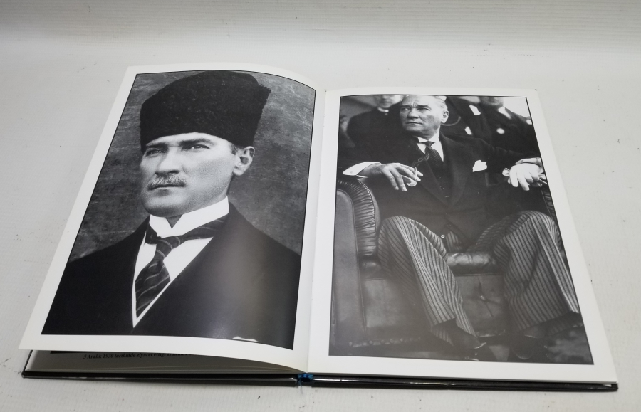 RESİMLERLE ATATÜRK ALBÜMÜ