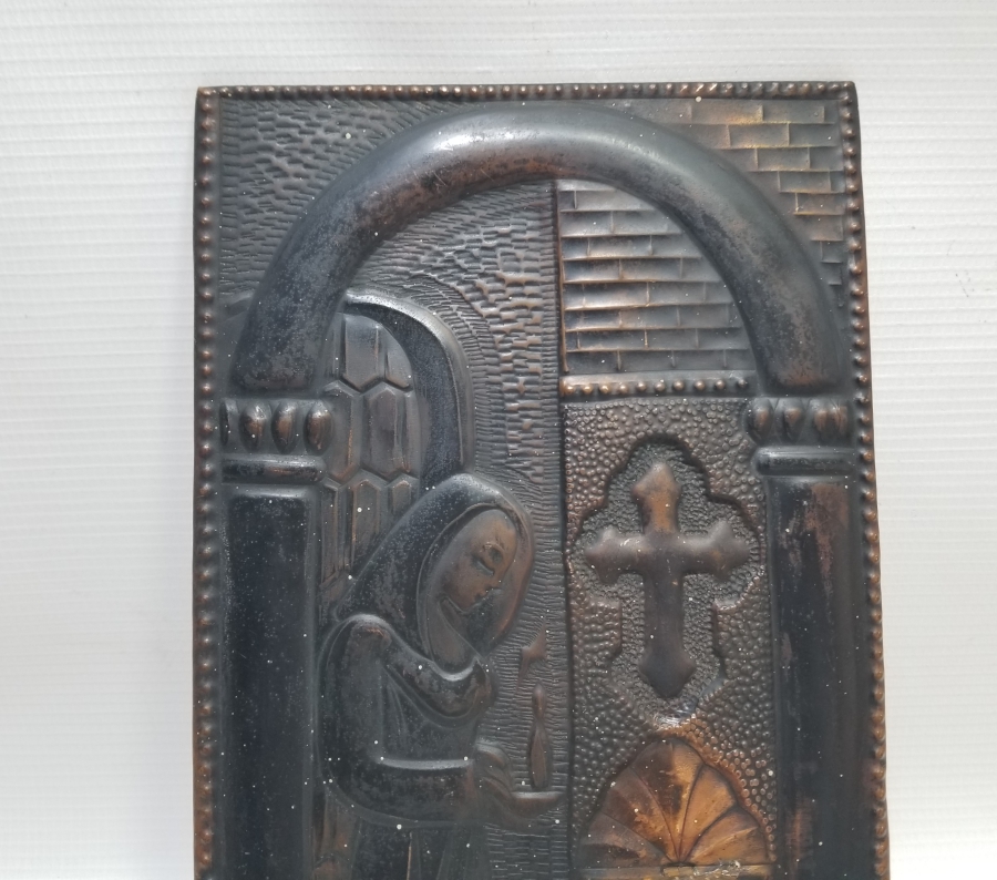 KABARTMA İŞÇİLİKLİ ANTİKA KİLİSE SUNAKLIĞI