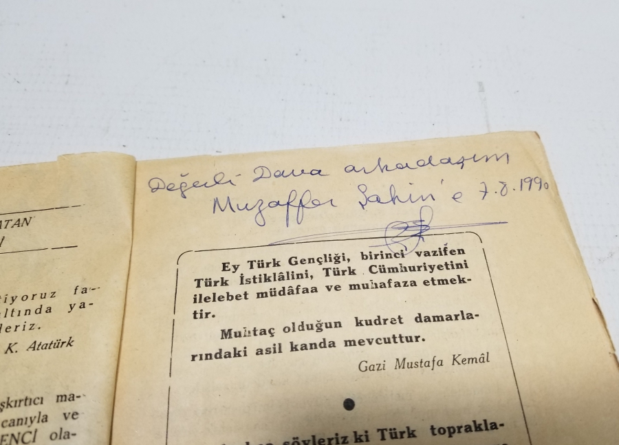 SEBAHATTİN ÇANKAYA'NIN YAZDIĞI "MOSKOFLARA CEVAP" İSİMLİ ŞİİR KİTABI