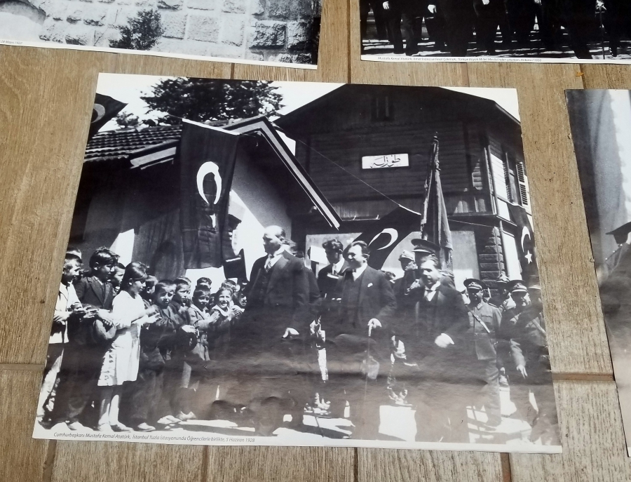 BÜYÜK BOY CUMHURİYET DÖNEMİ İKİNCİ BASKI ATATÜRK GÖRSELLİ FOTOĞRAFLAR
