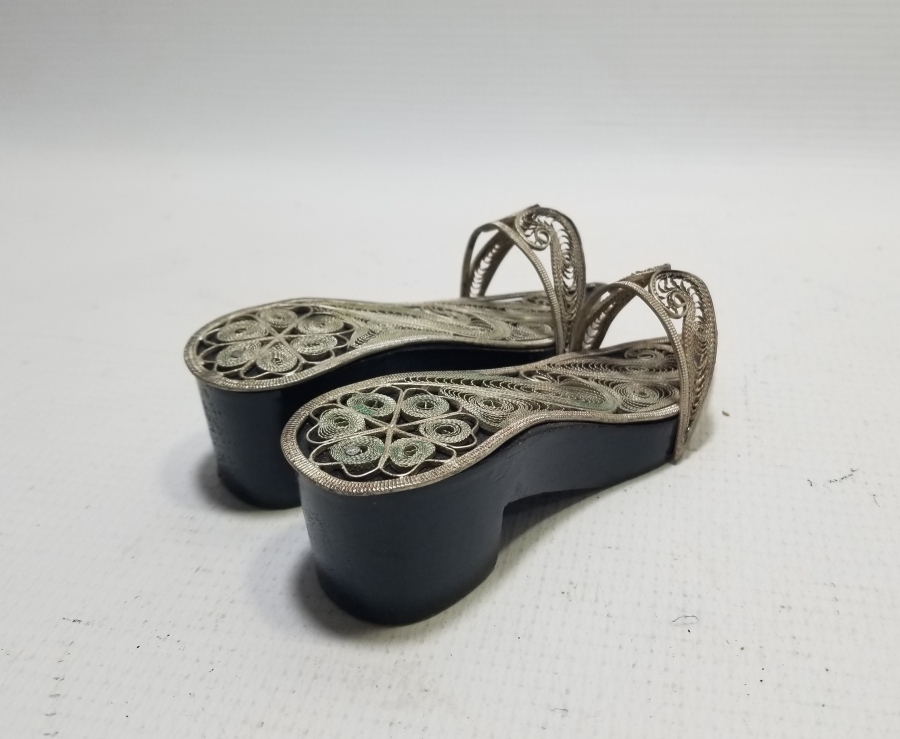 TELKARİ İŞÇİLİKLİ GÜMÜŞ KAPLAMA DOĞDULUK HEDİYESİ TAKUNYA