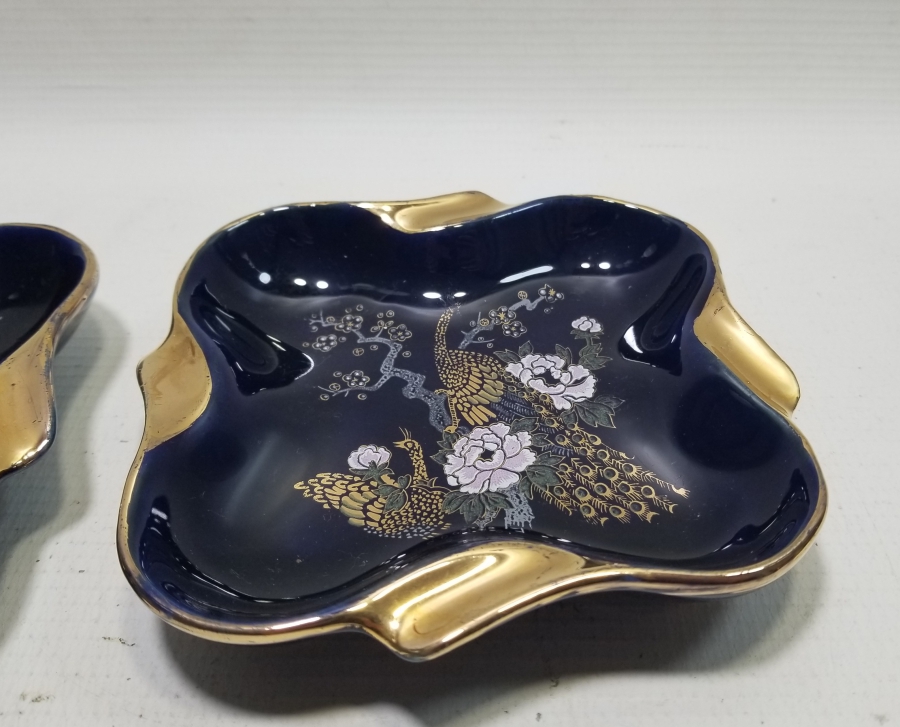 ÜZERİ ALTIN VARAKLI YERLİ YAPIM PORSELEN ÇİFT KÜLLÜK