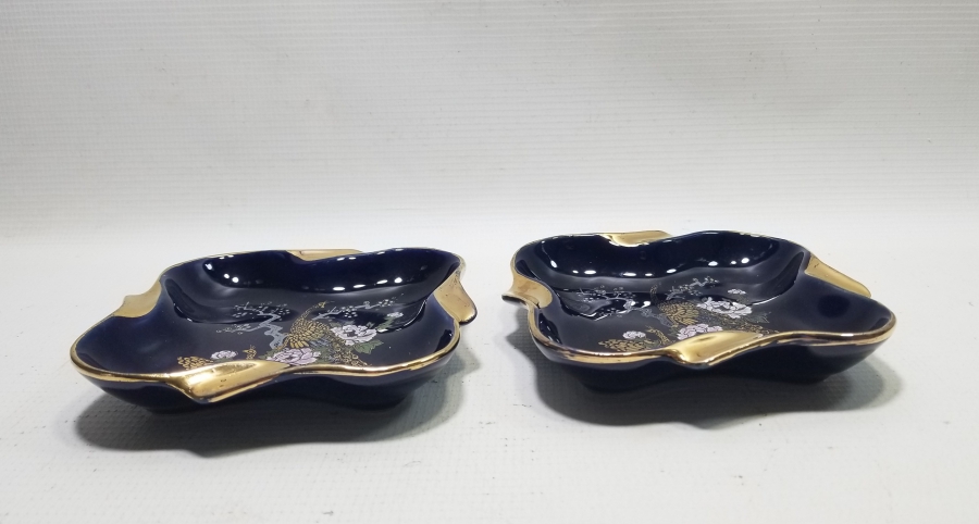 ÜZERİ ALTIN VARAKLI YERLİ YAPIM PORSELEN ÇİFT KÜLLÜK