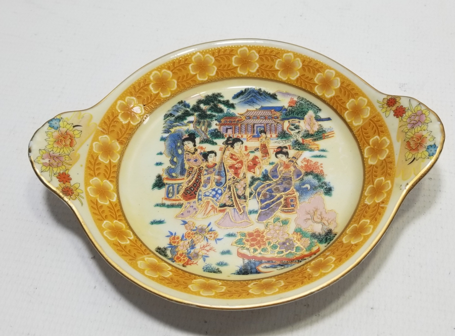 ESKİ ÇİN YAPIMI PORSELEN İKRAMLIK