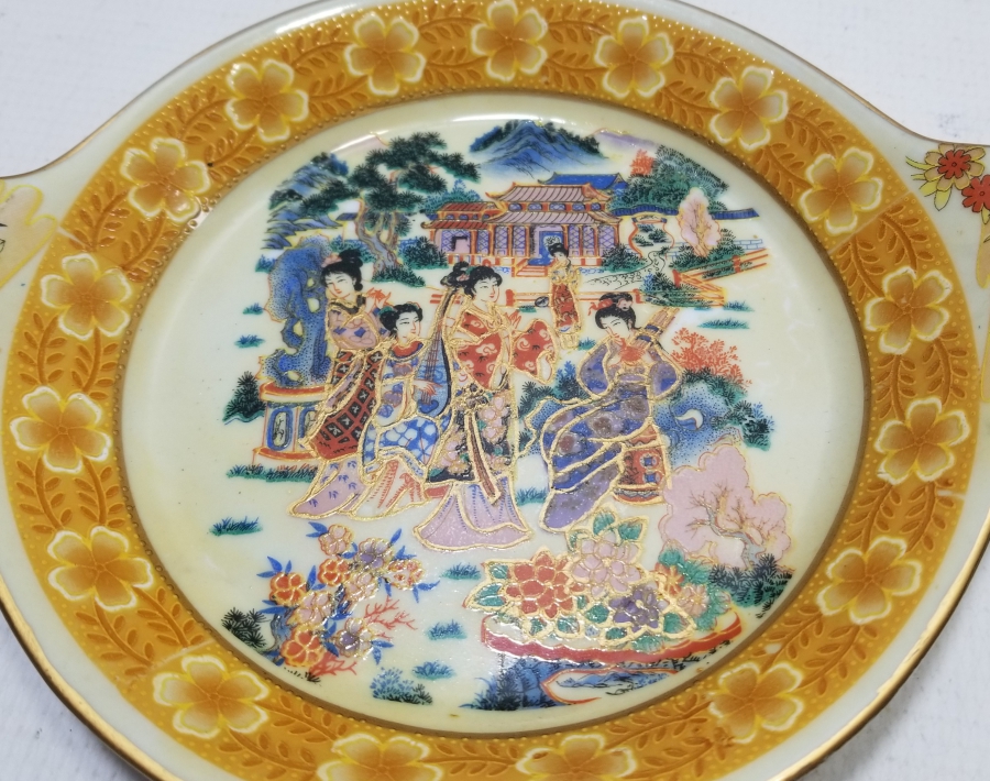 ESKİ ÇİN YAPIMI PORSELEN İKRAMLIK