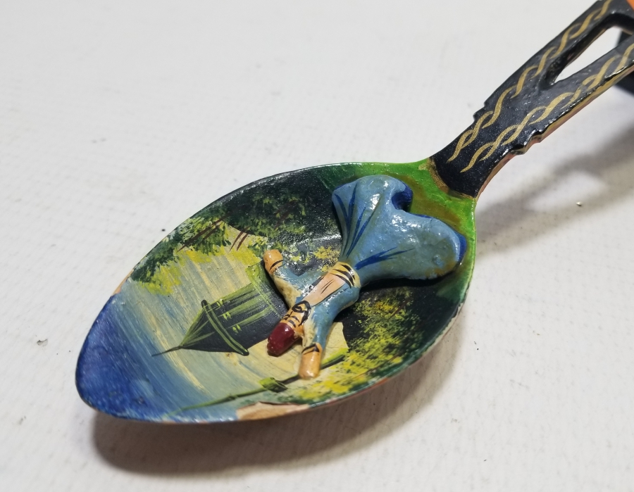 KABARTMA İŞÇİLİKLİ EL BOYAMA ANTİKA KONYA DUVAR KAŞIĞI