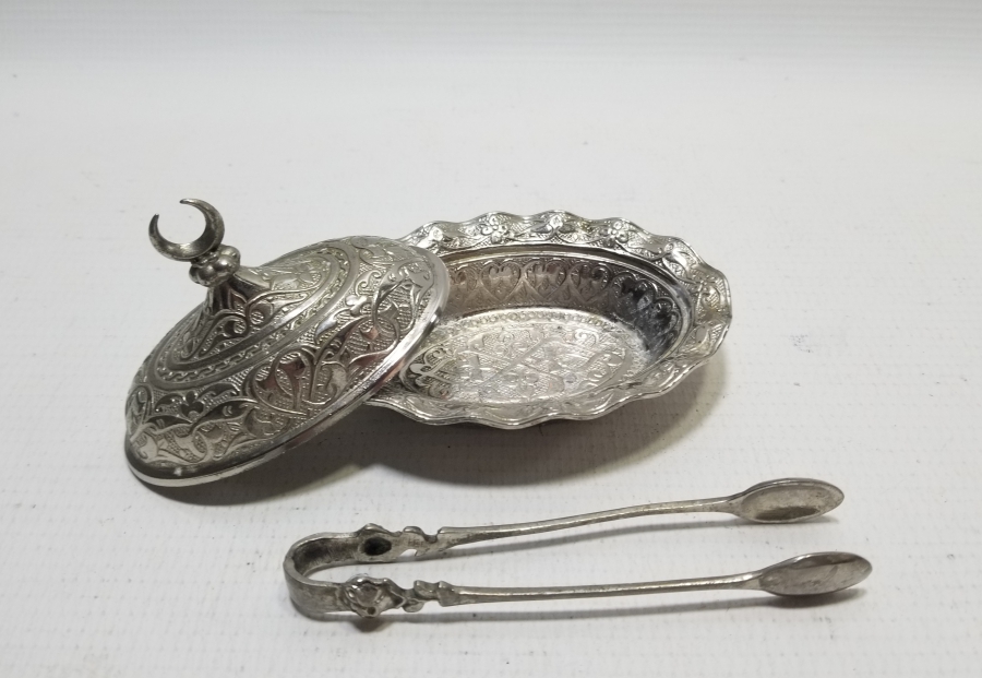 GÜMÜŞ KAPLAMA KABARTMA İŞÇİLİKLİ ŞEKERLİK VE TUTMACI