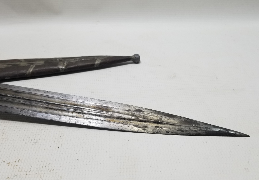 ORİJİNAL KININDA OSMANLI DÖNEMİ BÜYÜK BOY USTA DAMGALI ÇERKES SAVAŞ KILICI