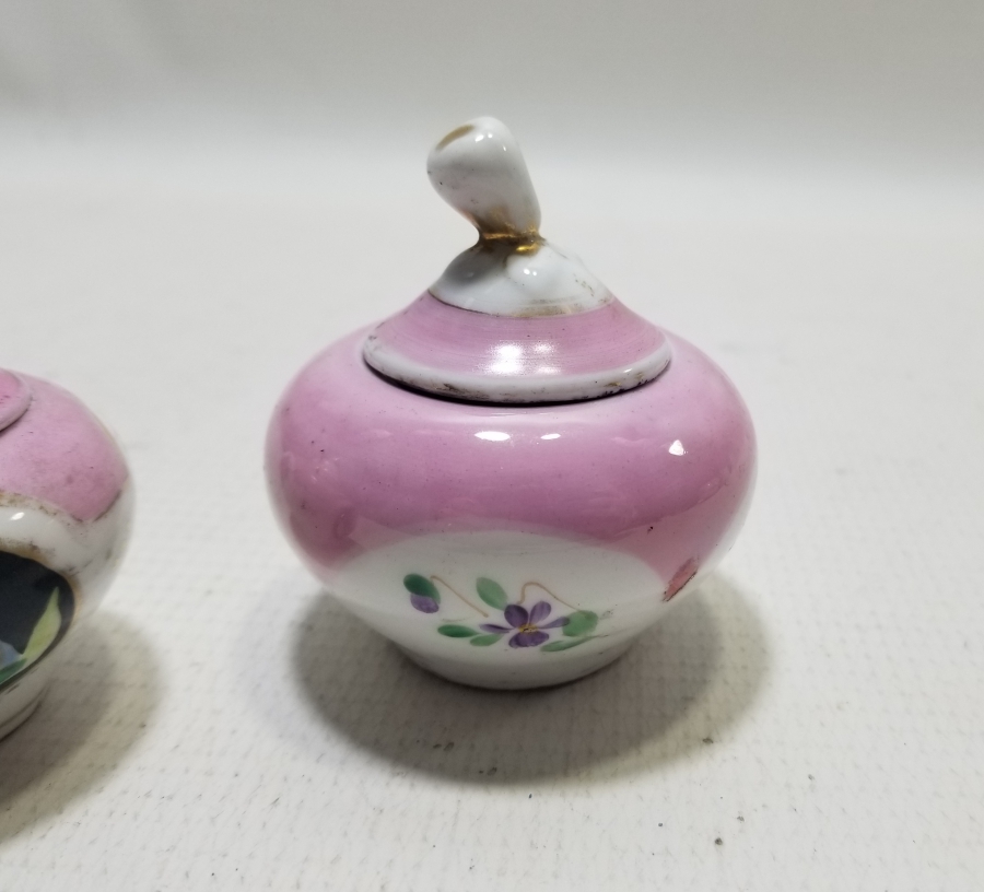 ÜZERLERİ EL BOYAMA OSMANLI DÖNEMİ İKİ ADET HATTAT HOKKASI