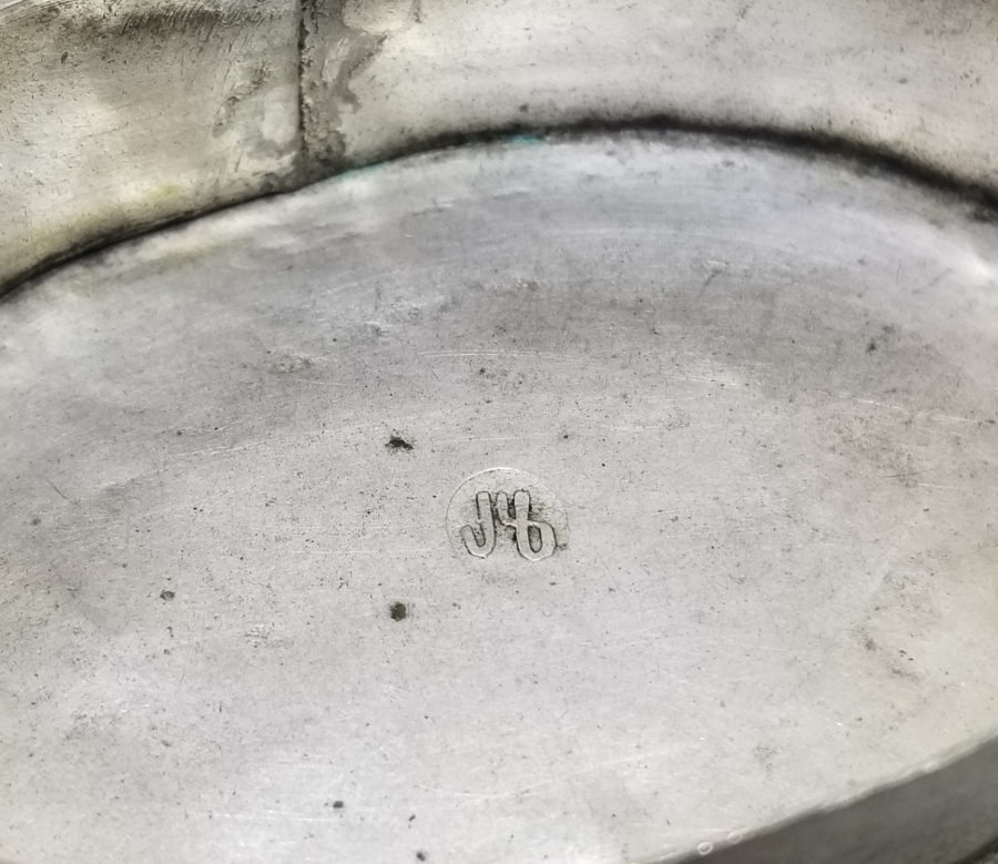 ERMENİCE YAZILI VE USTA DAMGALI OSMANLI DÖNEMİ GÜMÜŞ ENFİYE KUTUSU