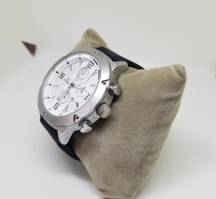 ÇALIŞIR DURUMDA PİLLİ KOL SAATİ