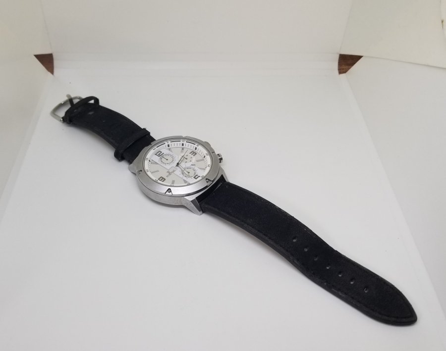 ÇALIŞIR DURUMDA PİLLİ KOL SAATİ