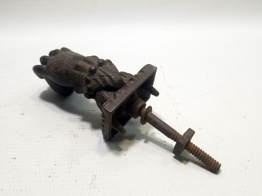 OSMANLI DÖNEMİ BÜYÜK BOY LEVANTEN HANIMELİ FORMLU KAPI TOKMAĞI