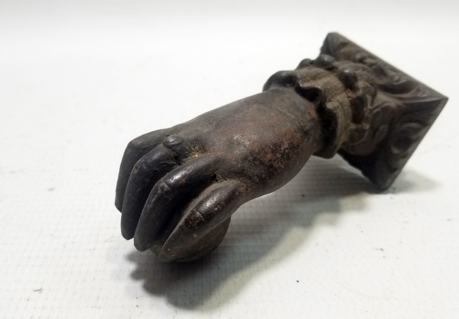 OSMANLI DÖNEMİ BÜYÜK BOY LEVANTEN HANIMELİ FORMLU KAPI TOKMAĞI