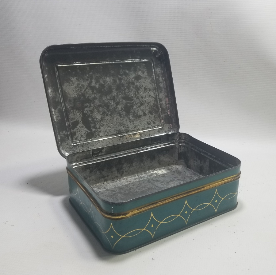 ANTİKA KAPAKLI TENEKE KUTU