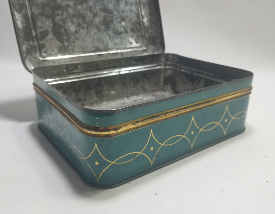 ANTİKA KAPAKLI TENEKE KUTU