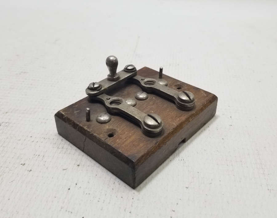 NADİR TİPTE OSMANLI DÖNEMİ ASKERİ TELGRAF MANİPİLASYONU