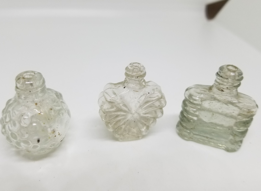 3 ADET ANTİKA MİNİ KOKU ŞİŞESİ