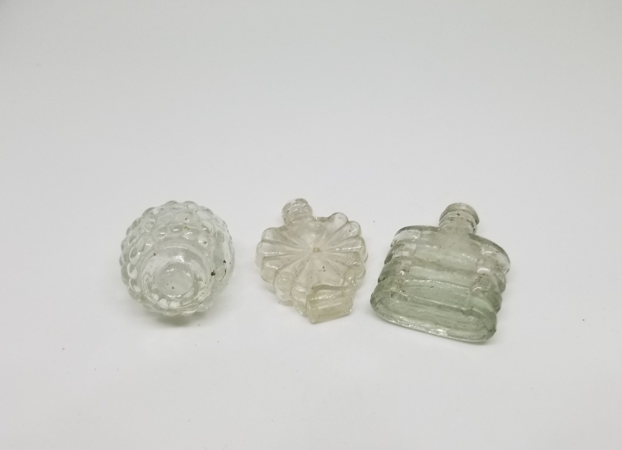 3 ADET ANTİKA MİNİ KOKU ŞİŞESİ