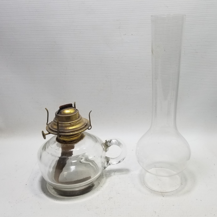 NADİR TİPTE ANTİKA TUTMAÇLI GAZ LAMBASI