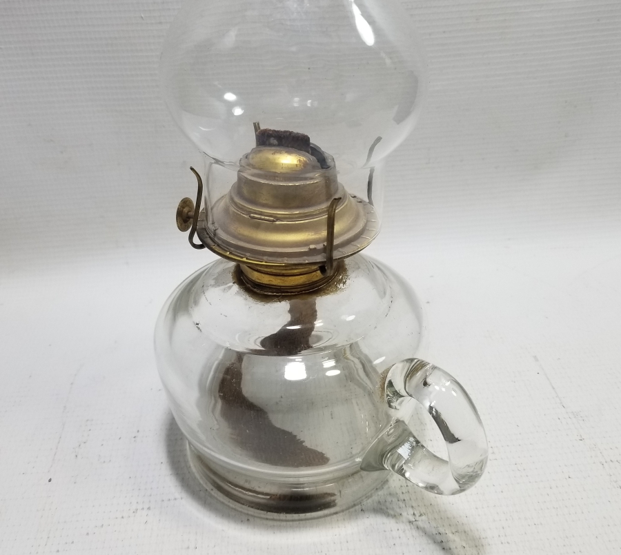 NADİR TİPTE ANTİKA TUTMAÇLI GAZ LAMBASI