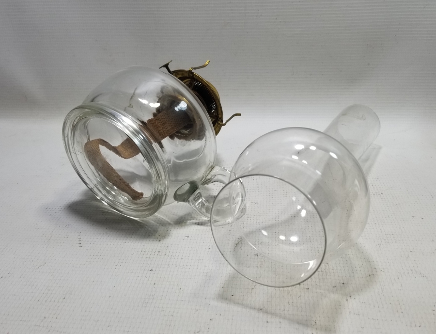 NADİR TİPTE ANTİKA TUTMAÇLI GAZ LAMBASI