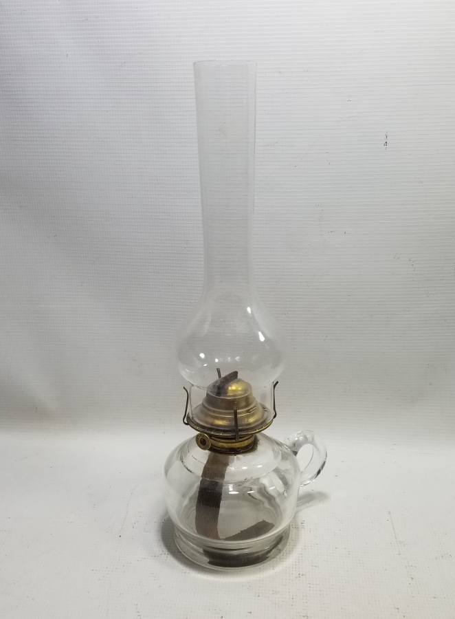 NADİR TİPTE ANTİKA TUTMAÇLI GAZ LAMBASI