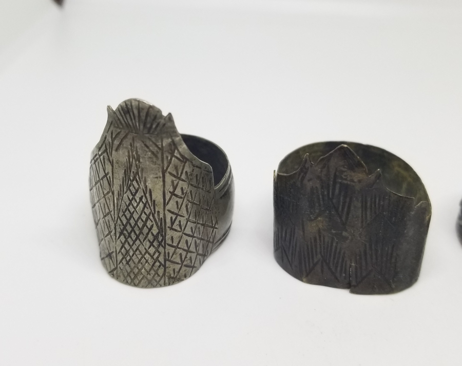 ÜZERLERİ KABARTMA İŞÇİLİKLİ OSMANLI DÖNEMİ 3 ADET TÜFEK BİLEZİĞİ