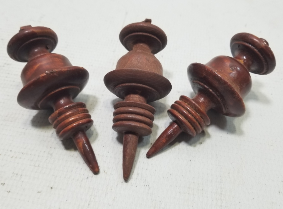 OSMANLI DÖNEMİ DUVAR SAATİ KASASI PARÇALARI