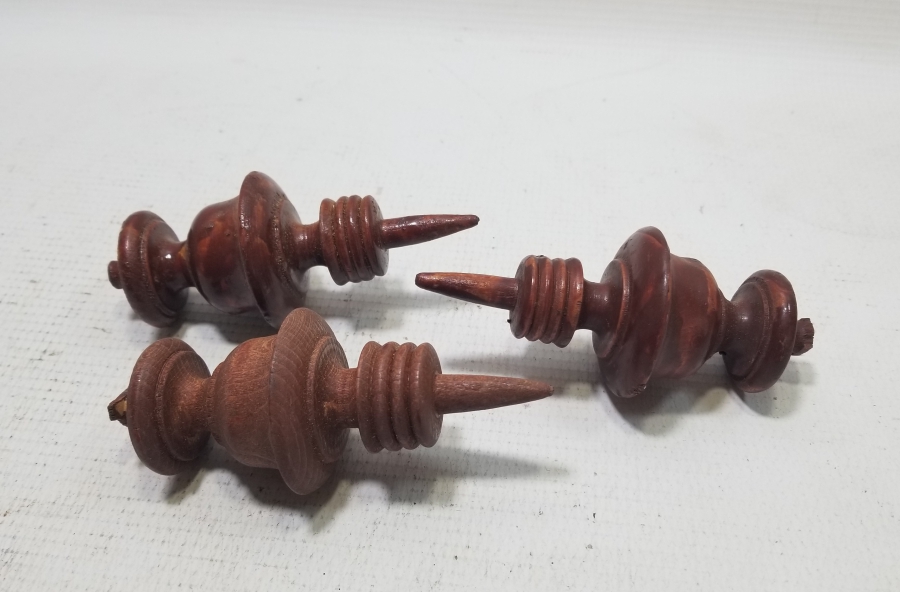 OSMANLI DÖNEMİ DUVAR SAATİ KASASI PARÇALARI