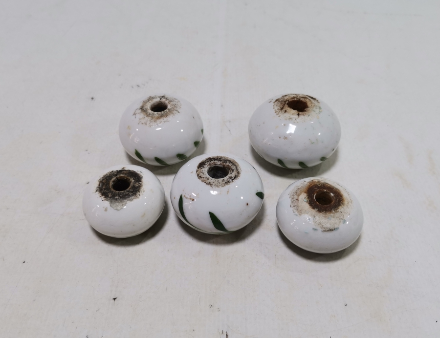 ÜZERİ ALTIN VARAKLI OSMANLI DÖNEMİ ÇEKMECE KULPLARI