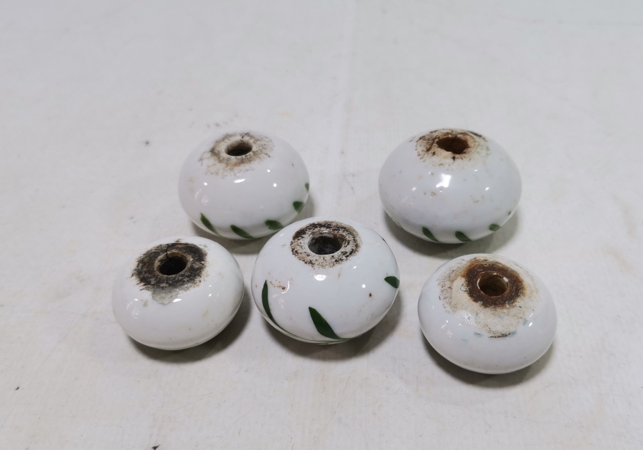 ÜZERİ ALTIN VARAKLI OSMANLI DÖNEMİ ÇEKMECE KULPLARI