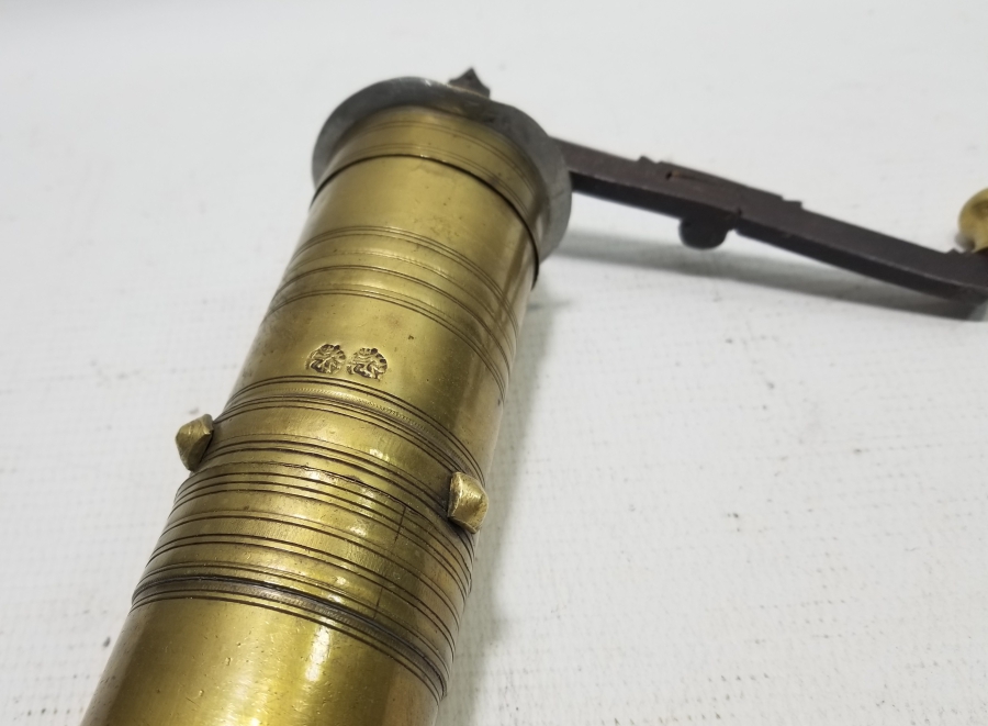 ÜZERİ ÇİFT USTA DAMGALI OSMANLI DÖNEMİ SÜLEYMANİYE KAHVE DEĞİRMENİ