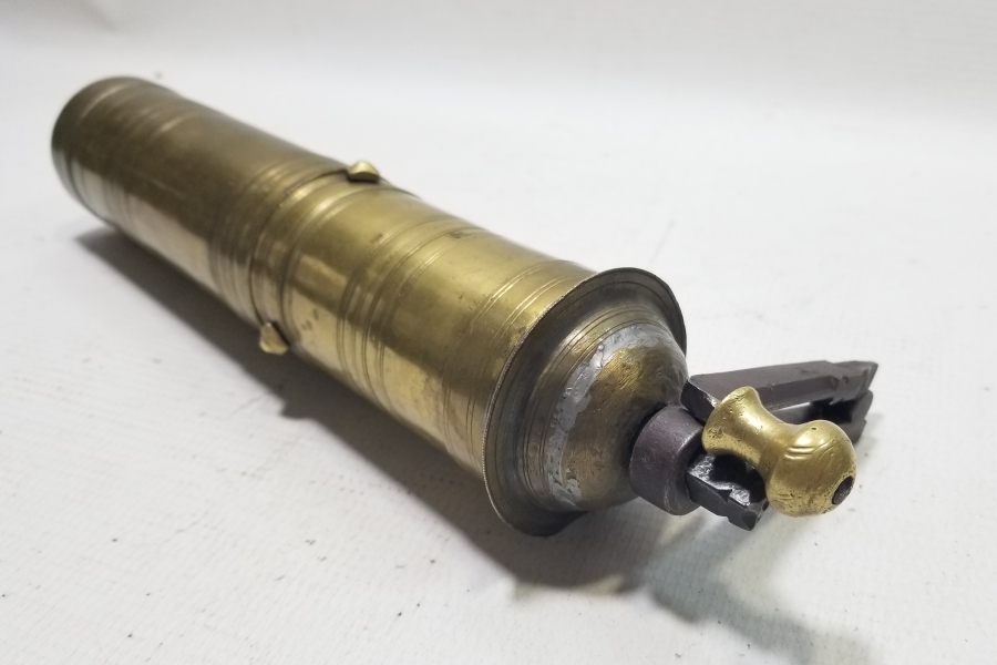 ÜZERİ ÇİFT USTA DAMGALI OSMANLI DÖNEMİ SÜLEYMANİYE KAHVE DEĞİRMENİ