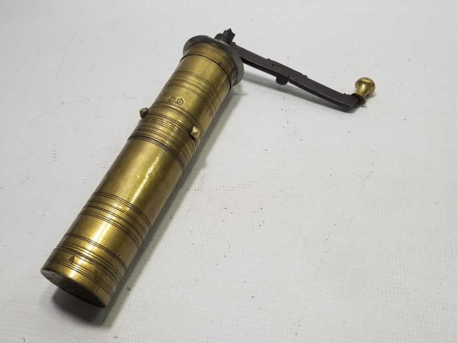 ÜZERİ ÇİFT USTA DAMGALI OSMANLI DÖNEMİ SÜLEYMANİYE KAHVE DEĞİRMENİ