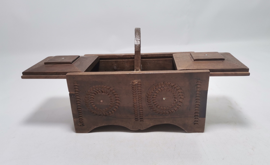 OSMANLI DÖNEMİ AHŞAP ÇİFT GÖZLÜ KAHVE KUTUSU