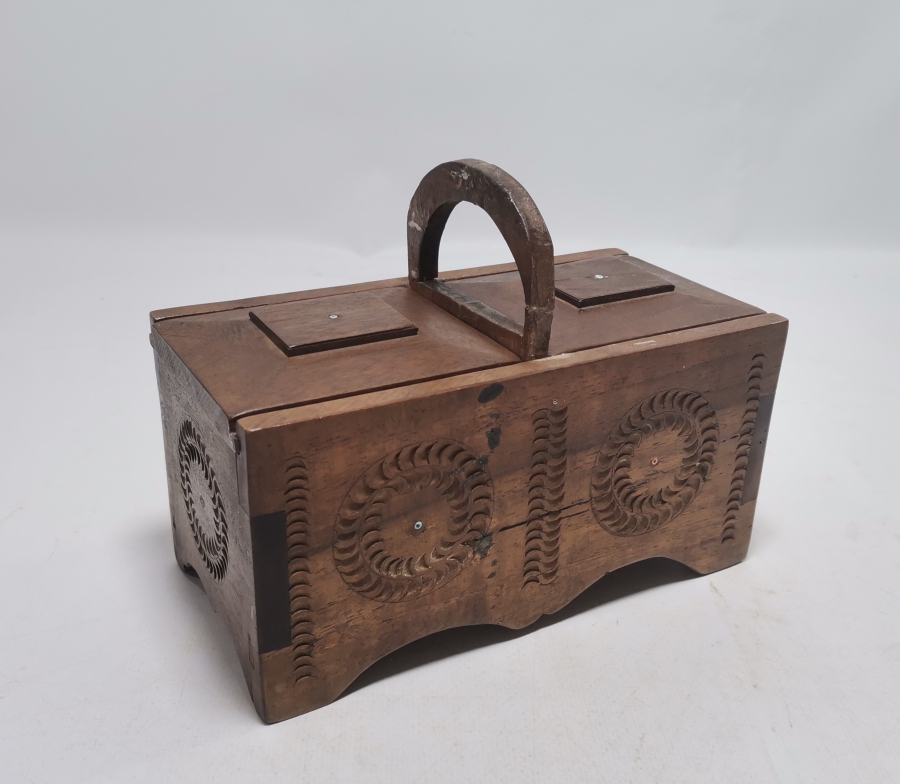 OSMANLI DÖNEMİ AHŞAP ÇİFT GÖZLÜ KAHVE KUTUSU
