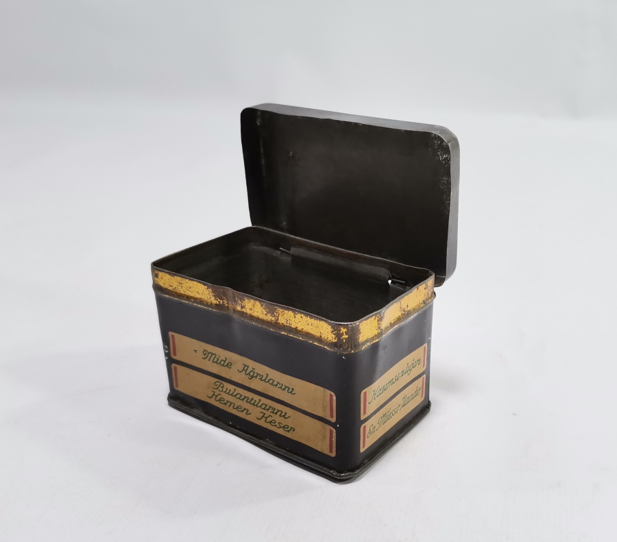 ANTİKA METAL İLAÇ KUTUSU