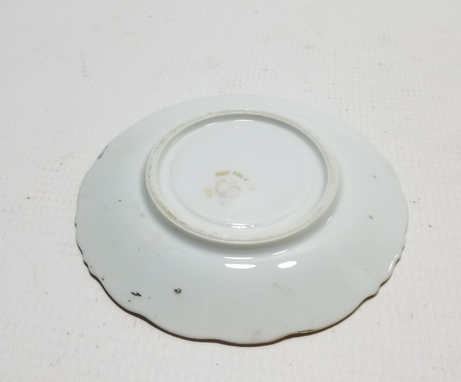 ÜZERİ ALTIN VARAKLI ANTİKA İNGİLİZ ÇAY FİNCANI ALTI