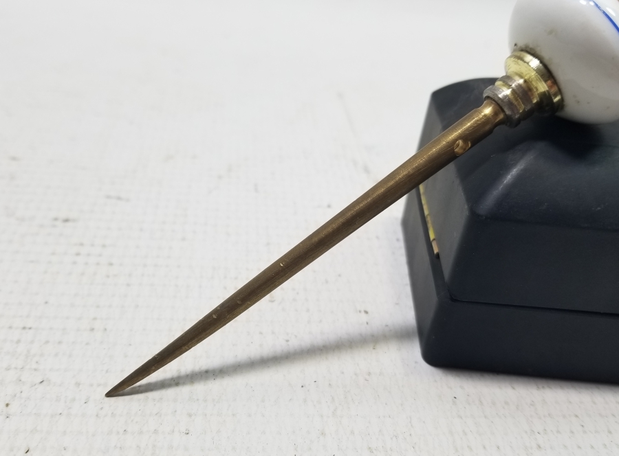 OSMANLI DÖNEMİ PORSELEN TUTMAÇLI BİZ - ÇUVALDIZ