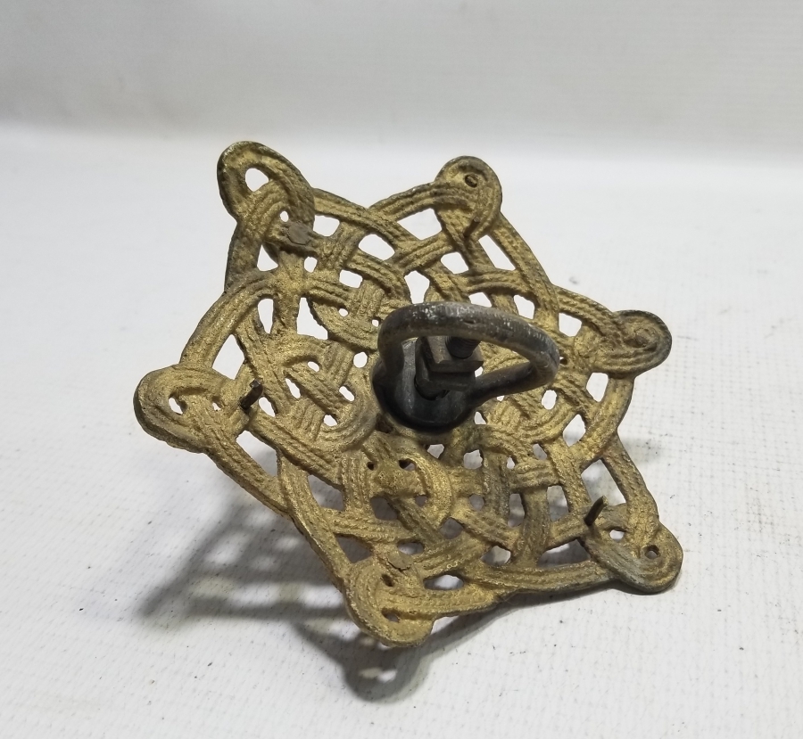 OSMANLI DÖNEMİ KABARTMA İŞÇİLİKLİ SÜLEYMANİYE YAPIMI KANDİL - MUMLUK ASKISI